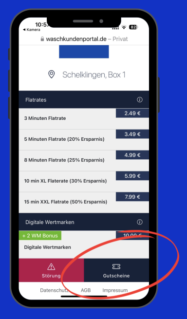 Ein Smartphone zeigt die Auswahl digitaler Informationen und Aktionen in einer App.